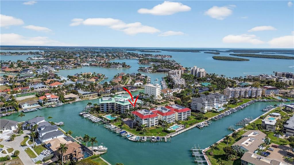 TROPICAL ISLE - Residential