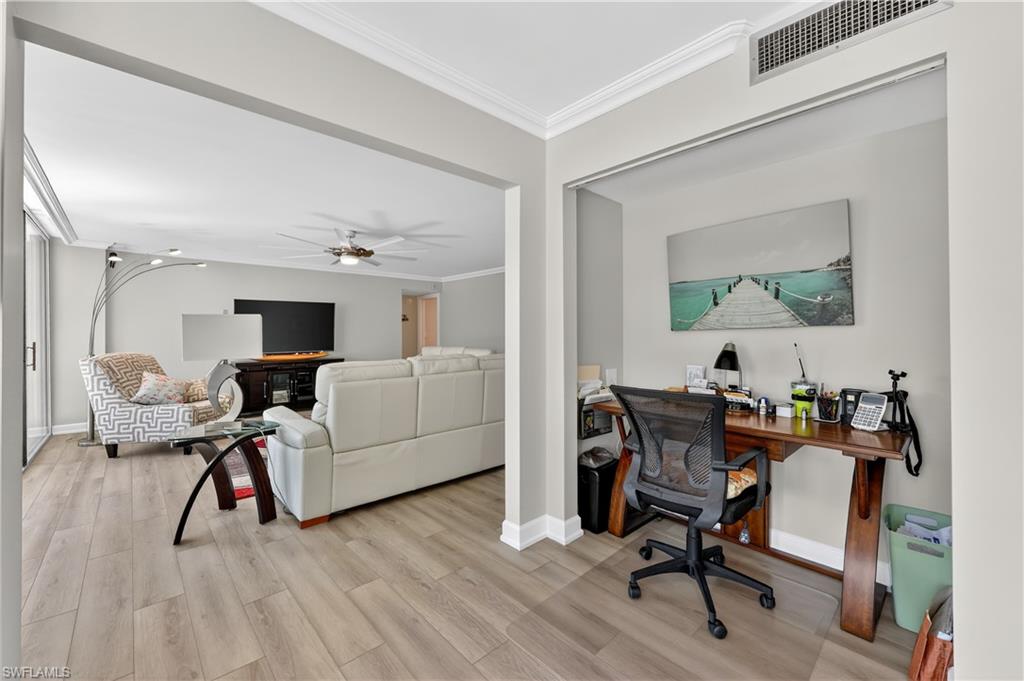 TROPICAL ISLE - Residential