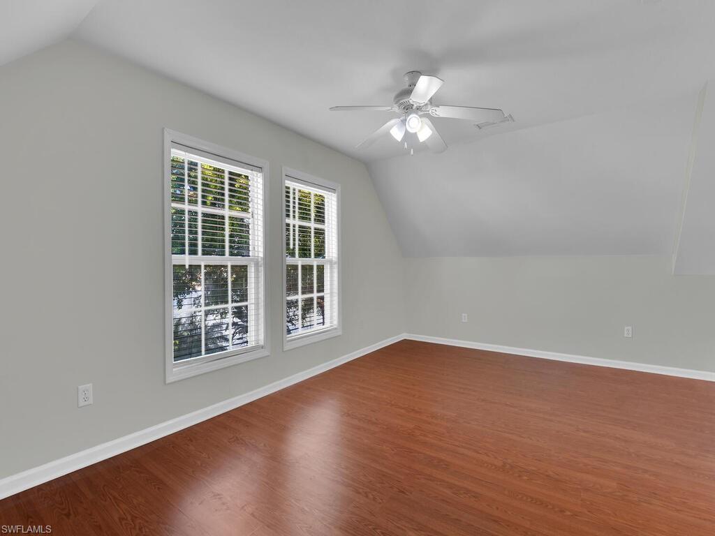 LEAWOOD LAKES - Residential