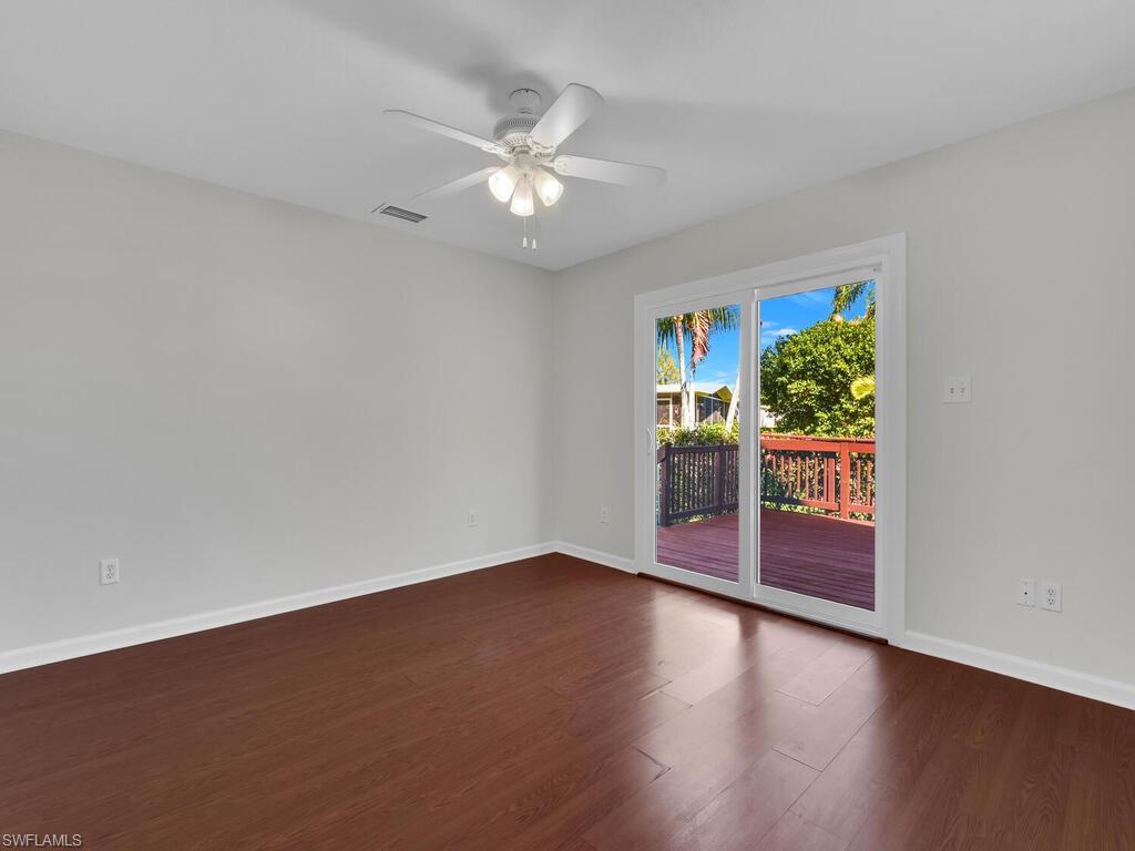 LEAWOOD LAKES - Residential