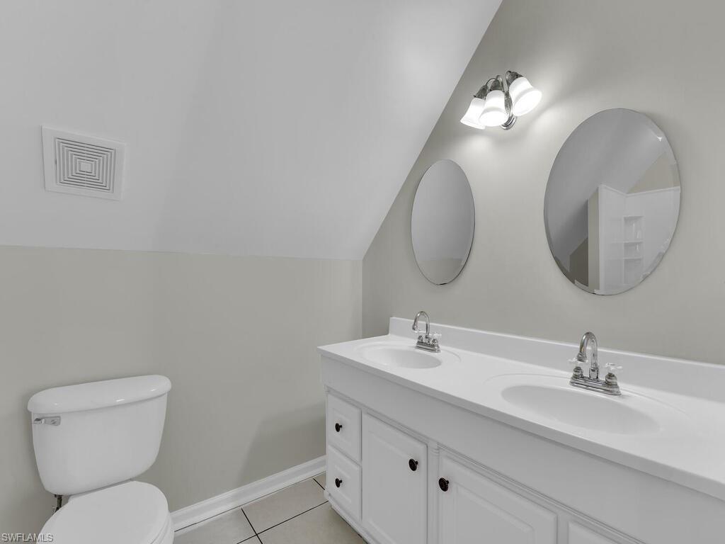 LEAWOOD LAKES - Residential