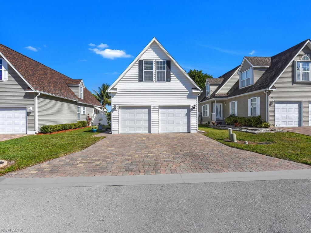 LEAWOOD LAKES - Residential