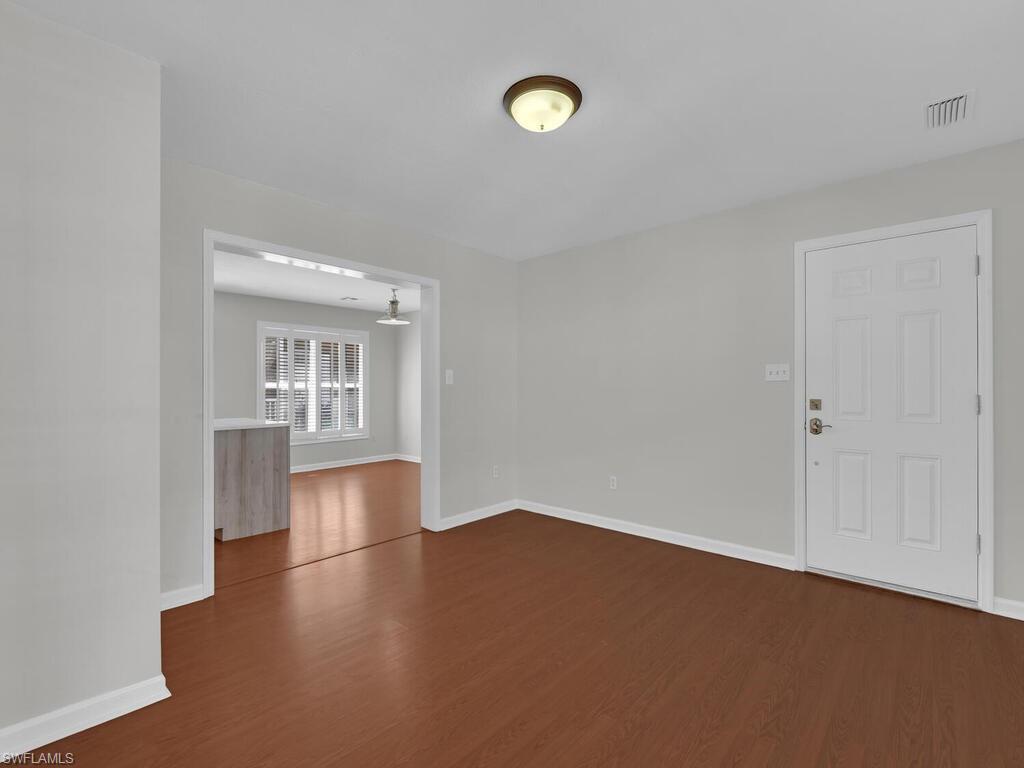 LEAWOOD LAKES - Residential