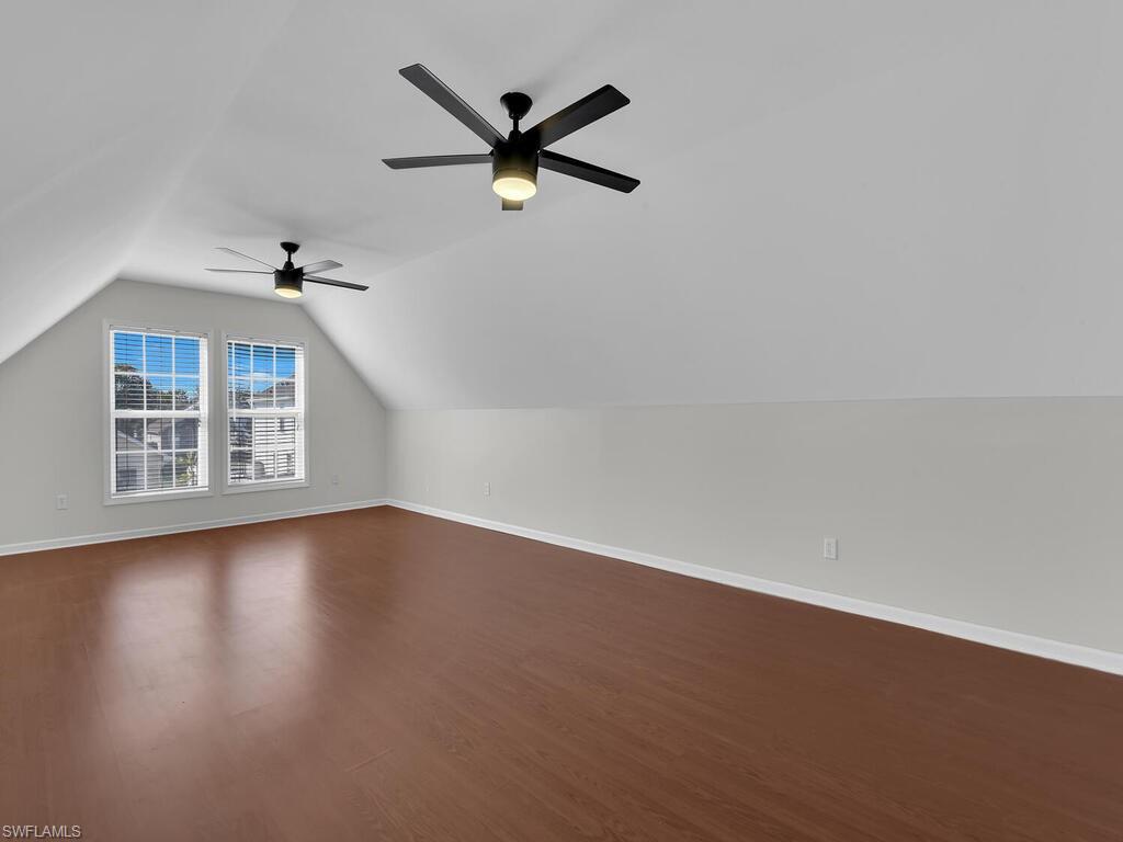 LEAWOOD LAKES - Residential