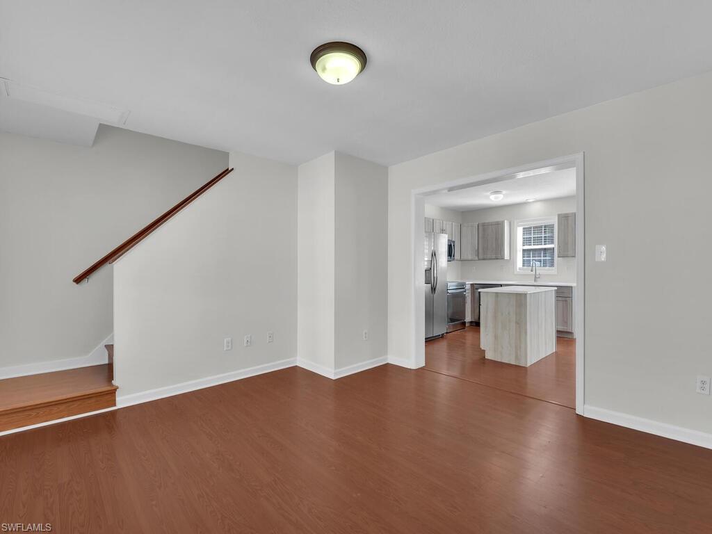 LEAWOOD LAKES - Residential