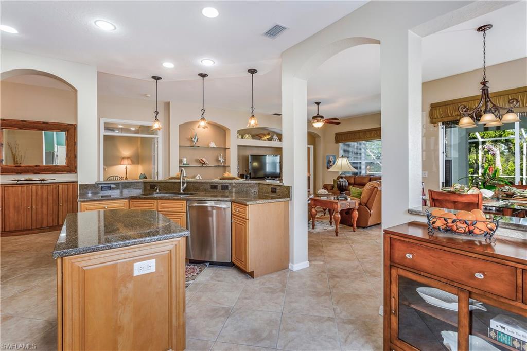 COURTSIDE LANDINGS - Residential