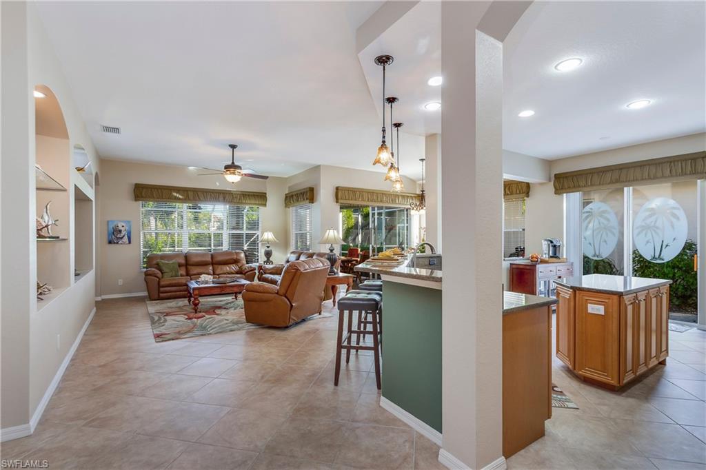 COURTSIDE LANDINGS - Residential