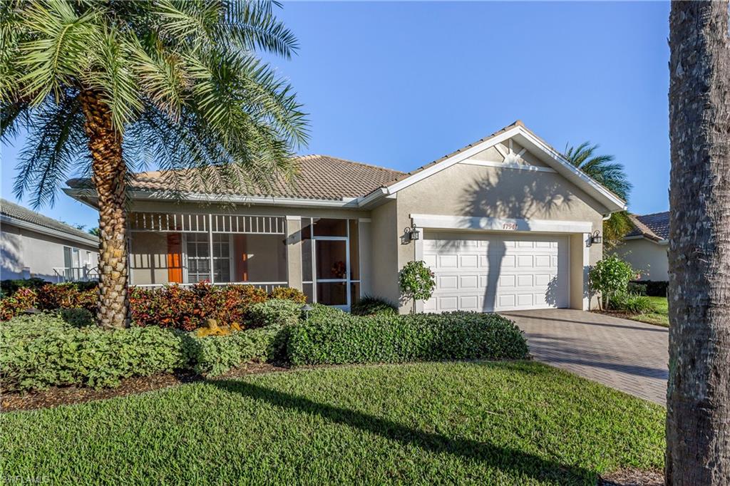 COURTSIDE LANDINGS - Residential