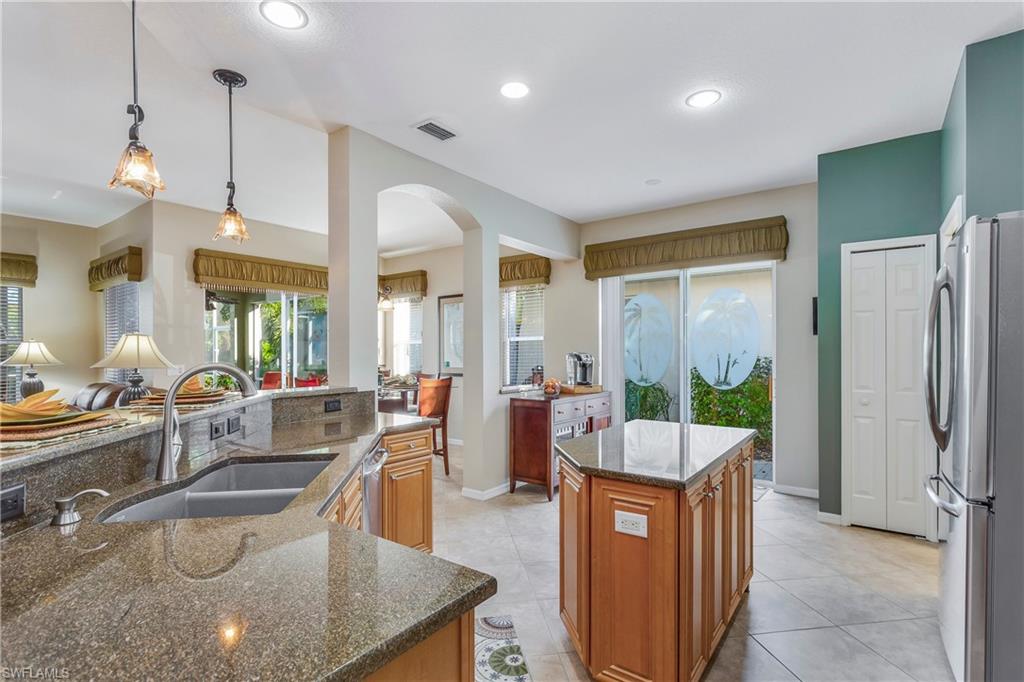 COURTSIDE LANDINGS - Residential