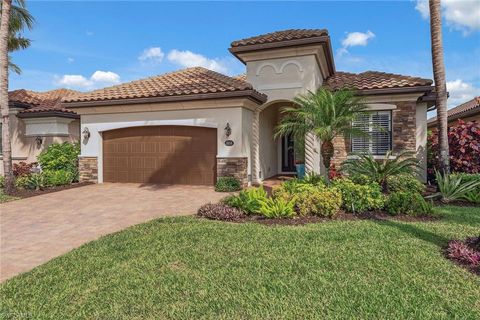 3058 Aviamar CIR NAPLES FL 34114