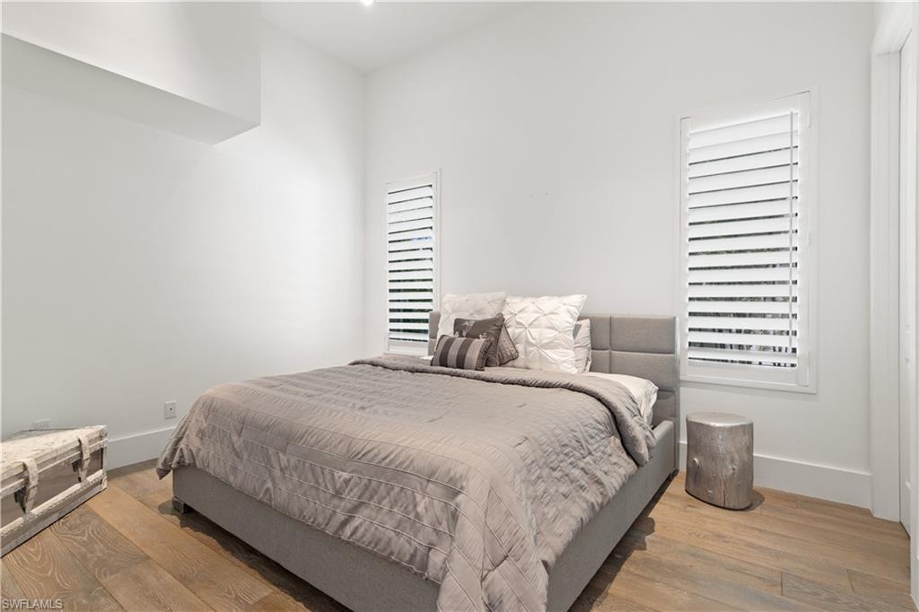 GOLDEN SHORES - Residential