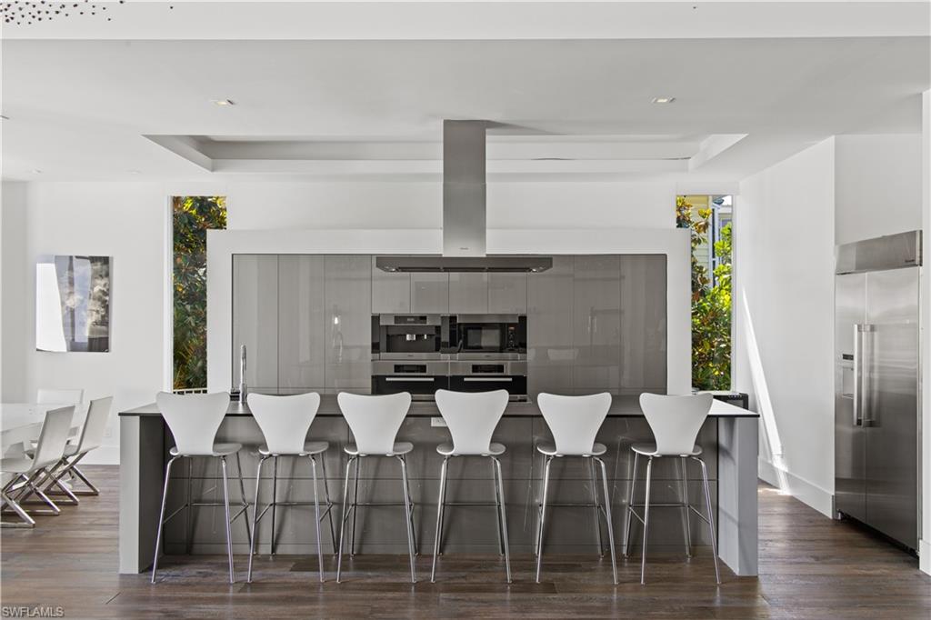 GOLDEN SHORES - Residential