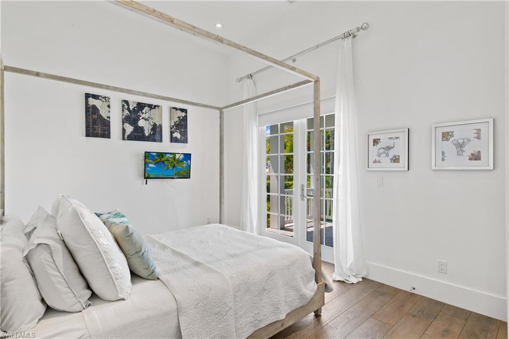 GOLDEN SHORES - Residential