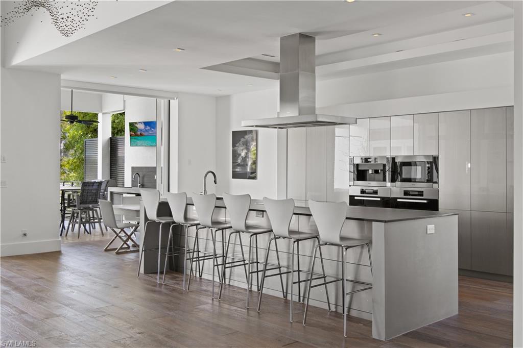 GOLDEN SHORES - Residential