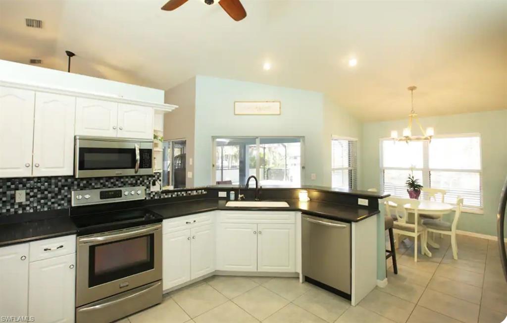 CAPE CORAL - Residential Lease