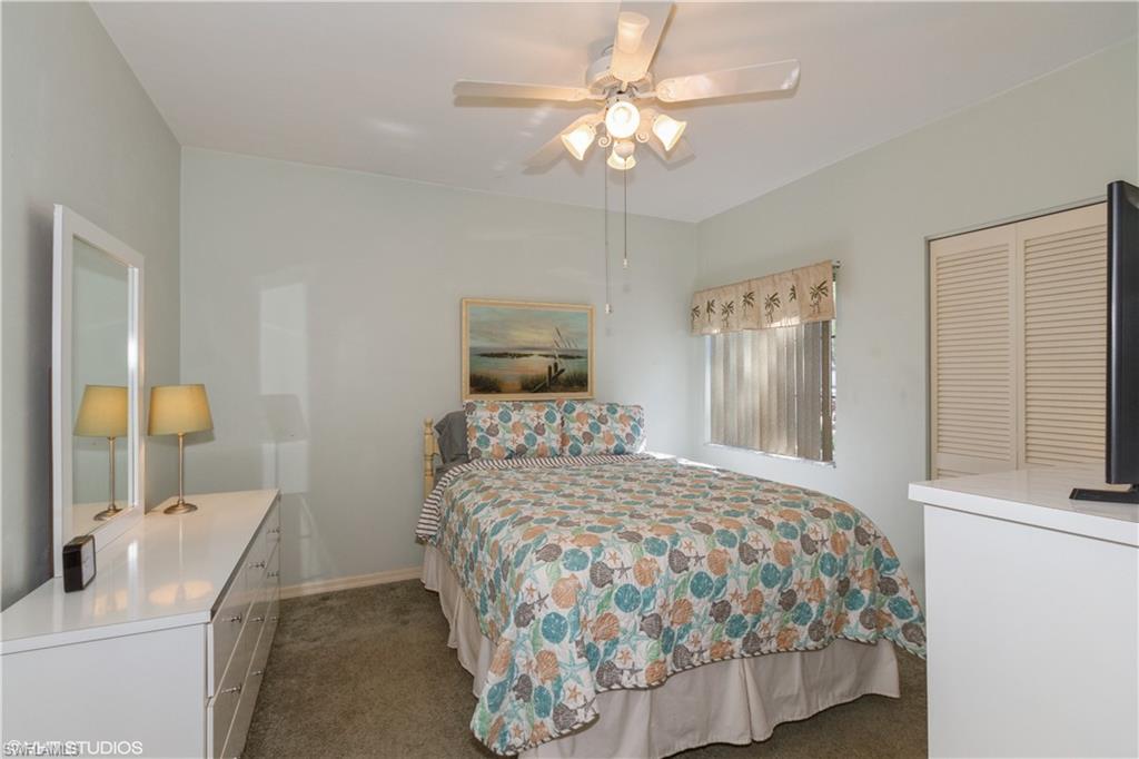 LAKESIDE CARRIAGE HOMES - Residential