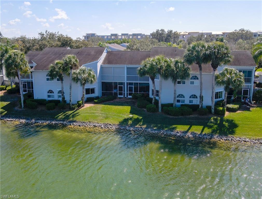 LAKESIDE CARRIAGE HOMES - Residential