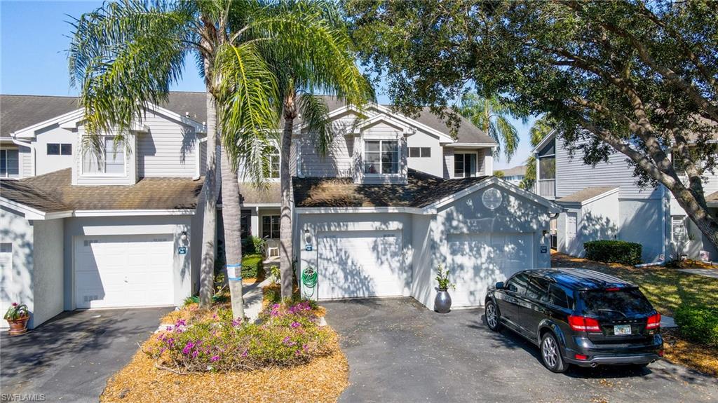 LAKESIDE CARRIAGE HOMES - Residential