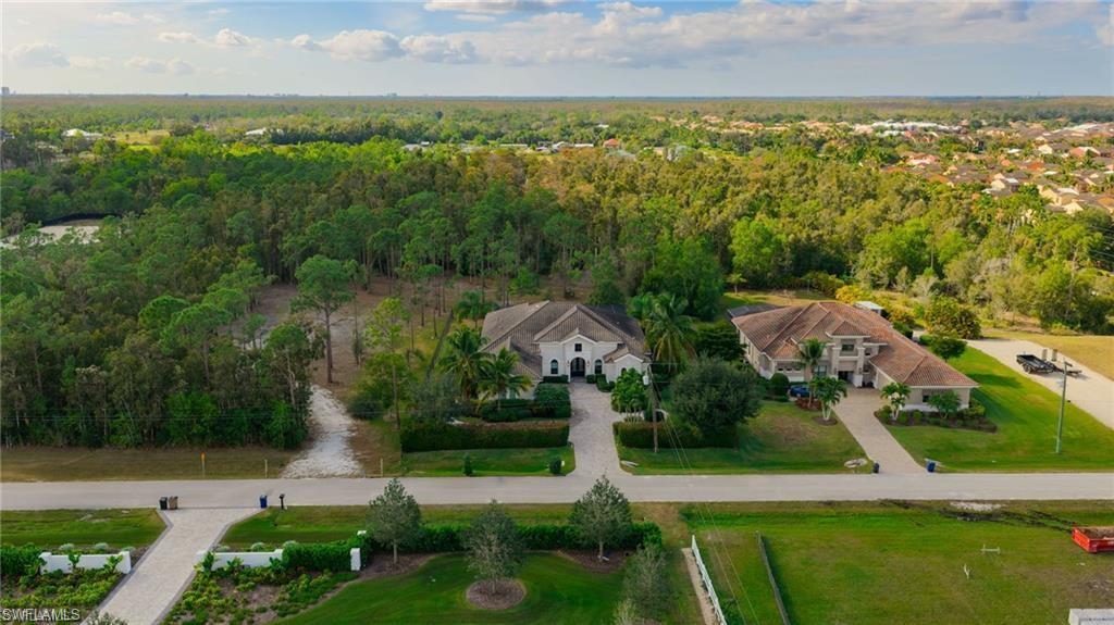 COLONIAL FARMS - Residential