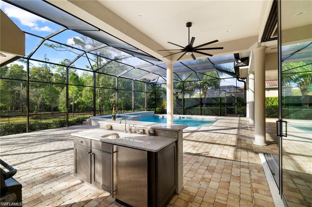 COLONIAL FARMS - Residential