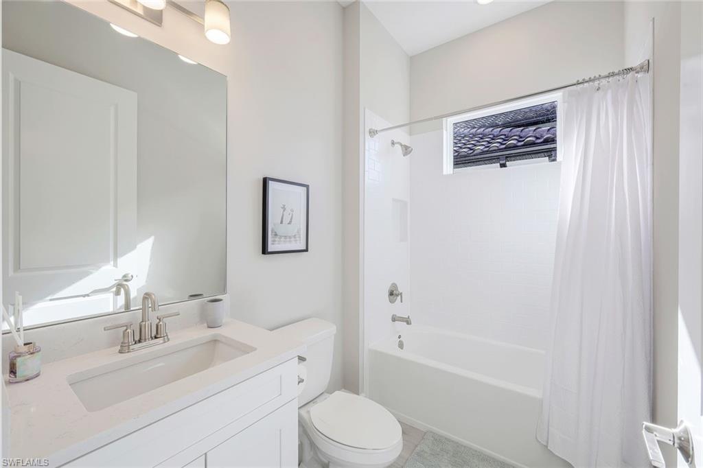 ESPLANADE LAKE CLUB - Residential Lease