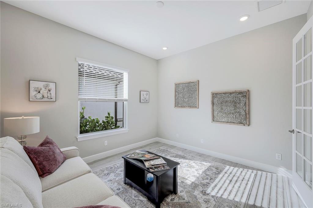 ESPLANADE LAKE CLUB - Residential Lease