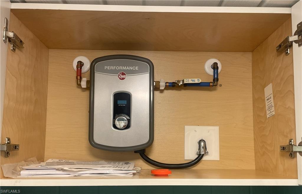 CYPRESS TRAIL RV RESORT - Land