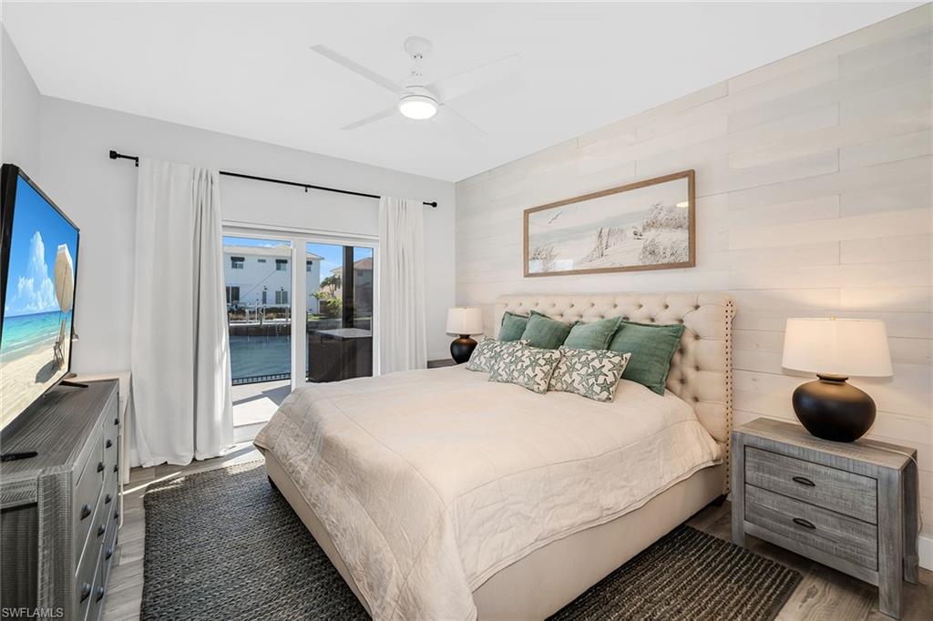 MARCO BEACH - Residential