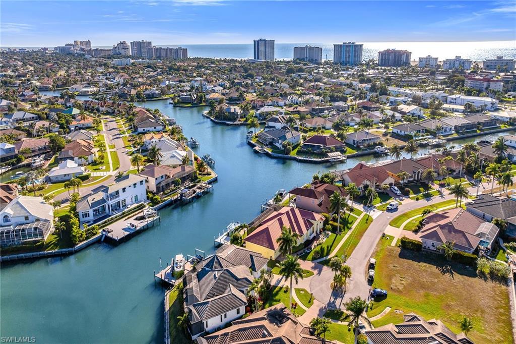 MARCO BEACH - Residential