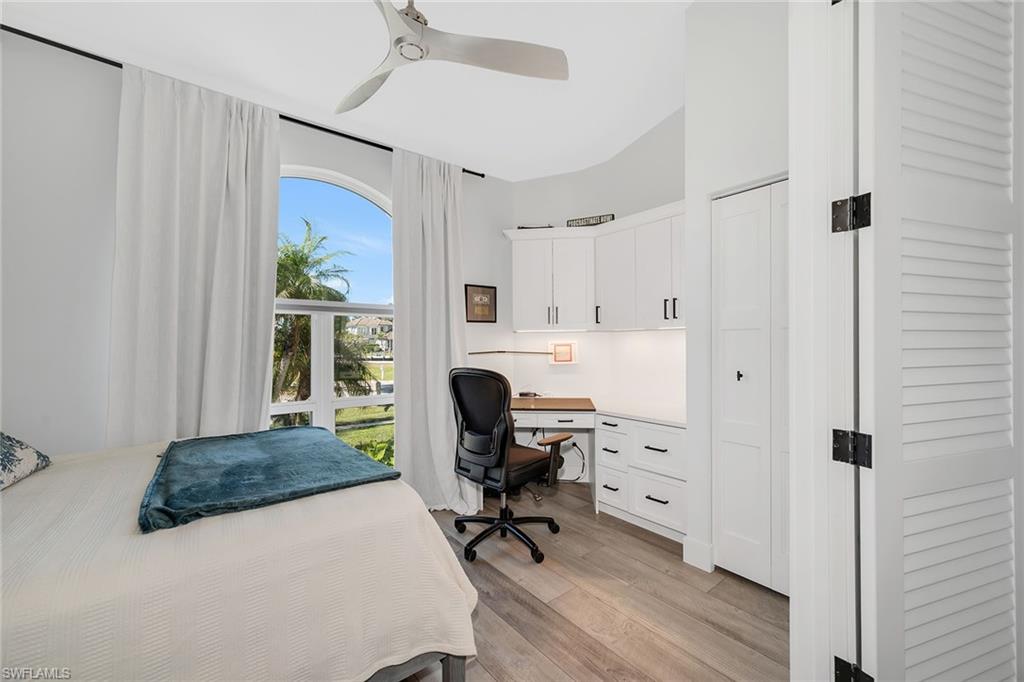 MARCO BEACH - Residential