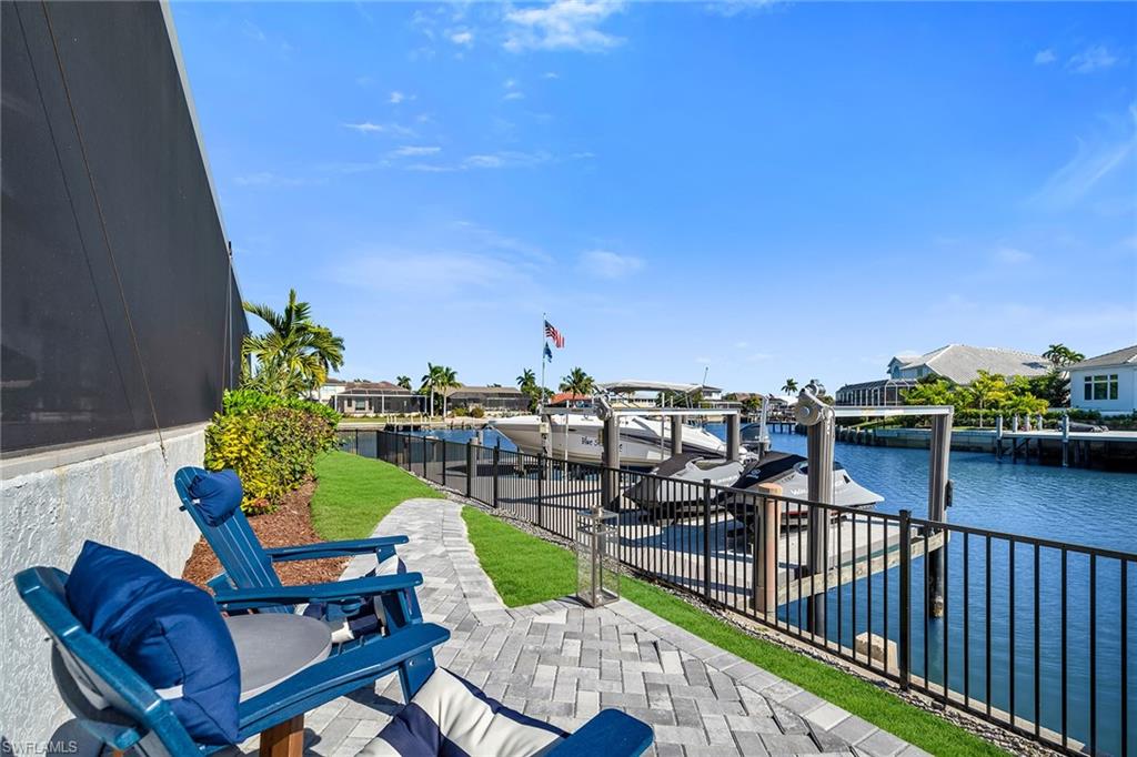 MARCO BEACH - Residential