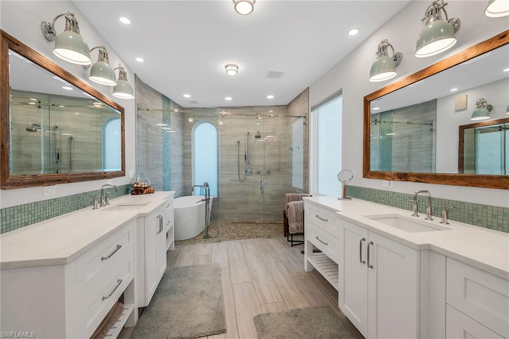 MARCO BEACH - Residential