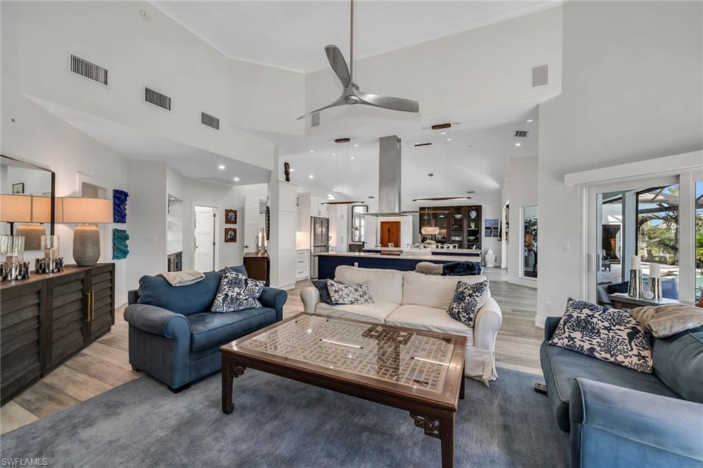 MARCO BEACH - Residential