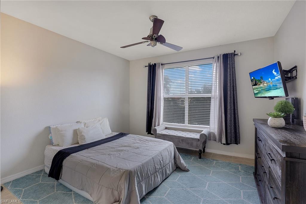 ROYAL GREENS - Residential