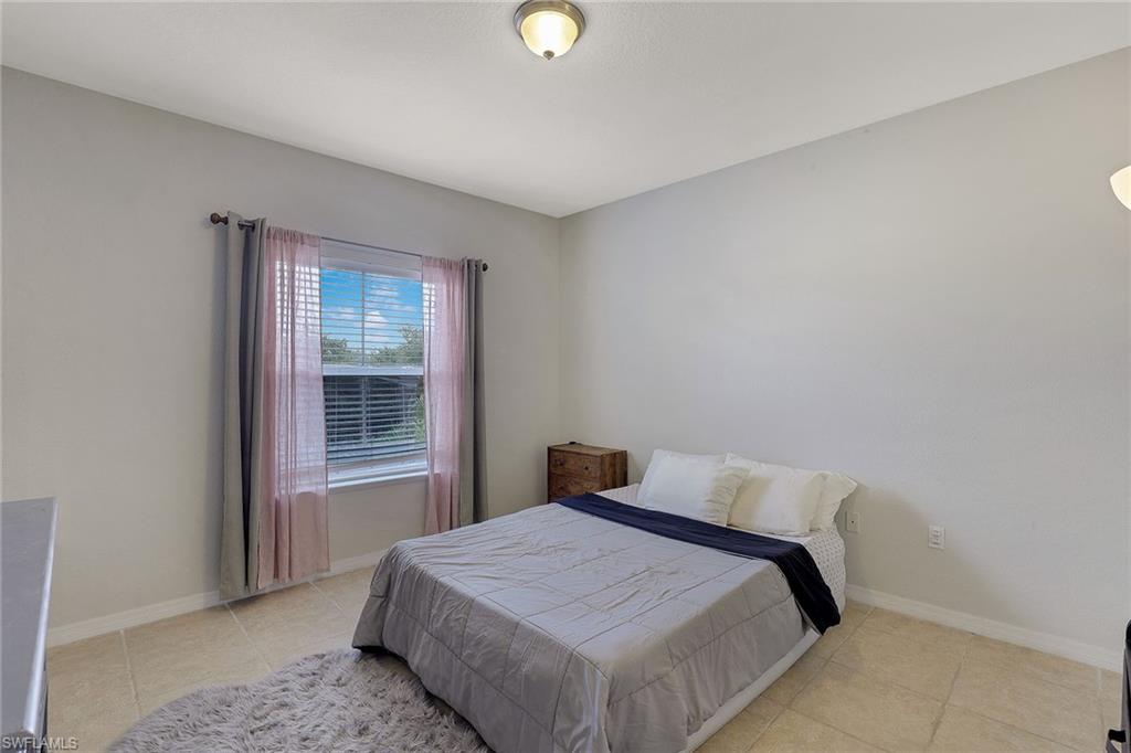 ROYAL GREENS - Residential