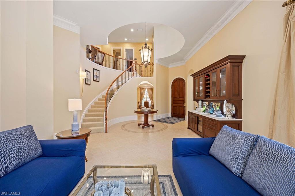 LAS PALMAS - Residential Lease