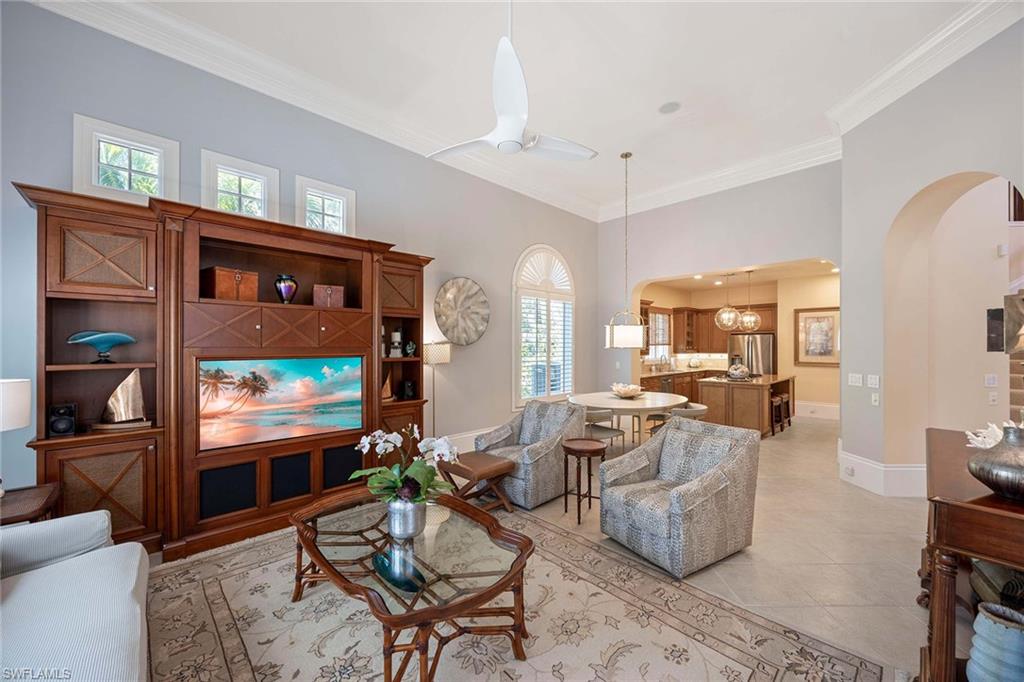 LAS PALMAS - Residential Lease