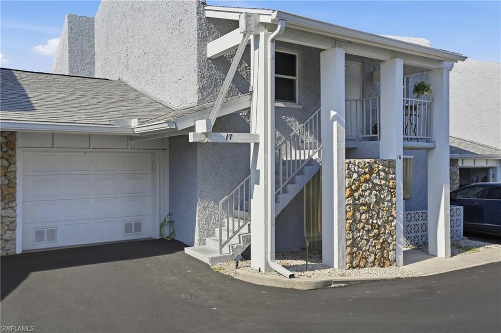 FOUR FOUNTAINS - Residential