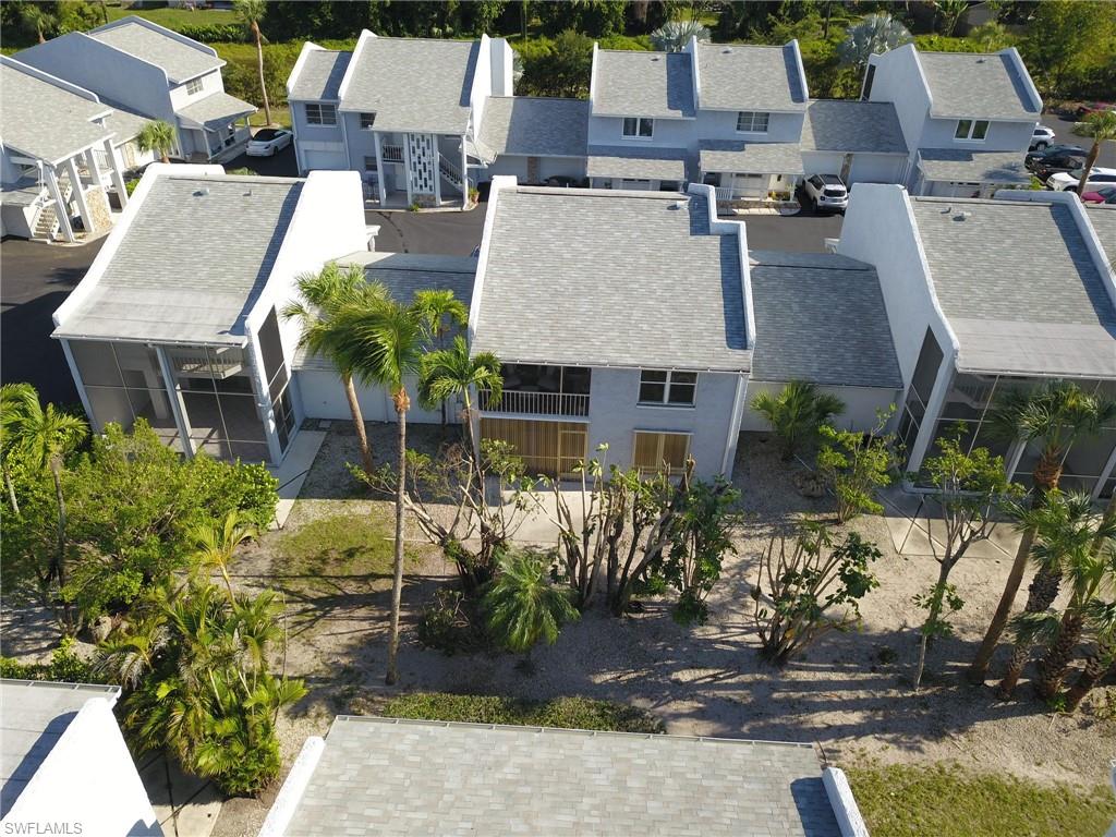 FOUR FOUNTAINS - Residential
