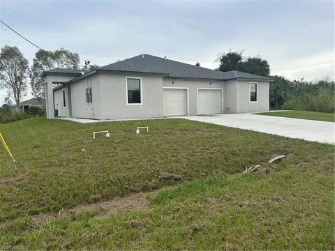 1135 Harvest Ave Unit B, Lehigh Acres, FL 33974 - #: 224089713