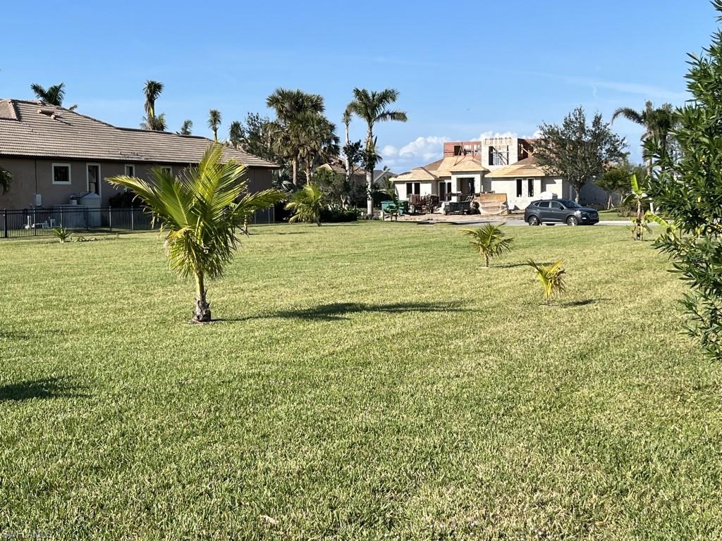 916 W Cape Estates CIR