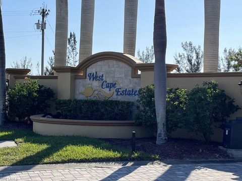 916 W Cape Estates CIR CAPE CORAL FL 33993