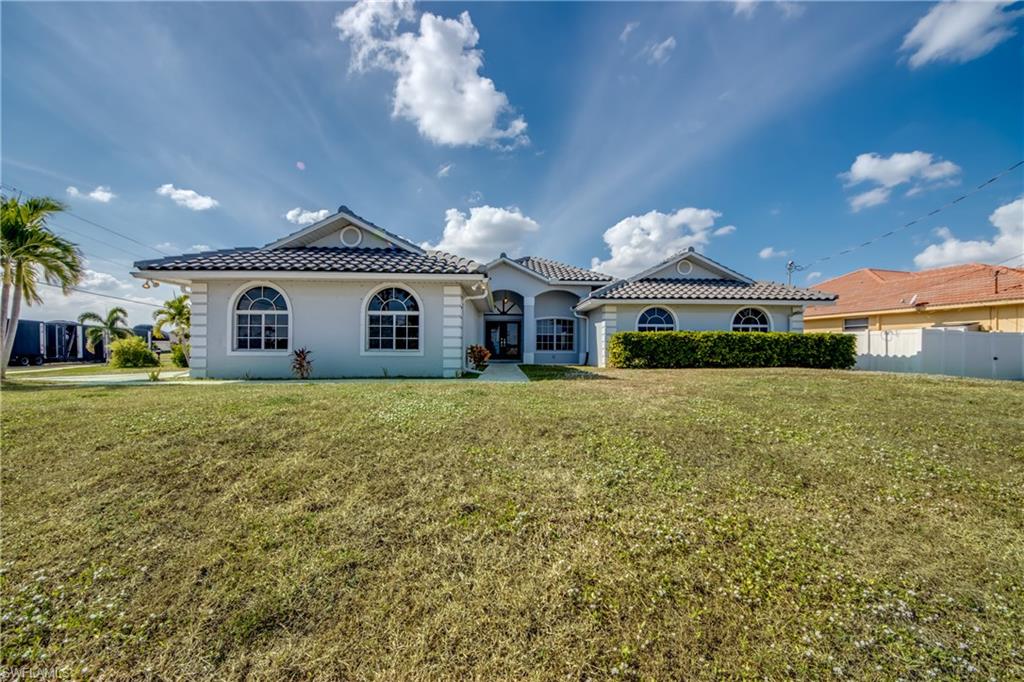 CAPE CORAL - Residential