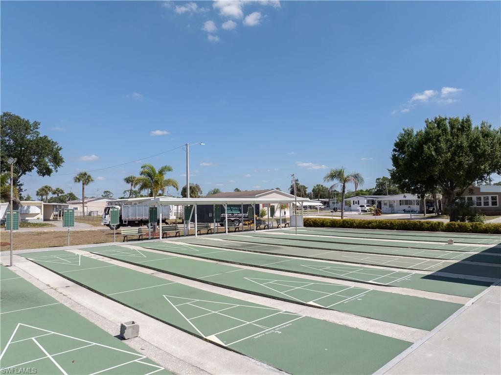 CARRIAGE VILLAGE - Residential