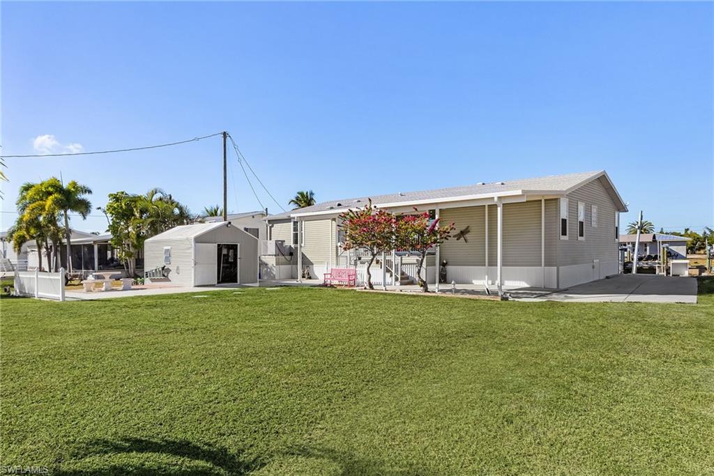 FLAMINGO BAY - Residential