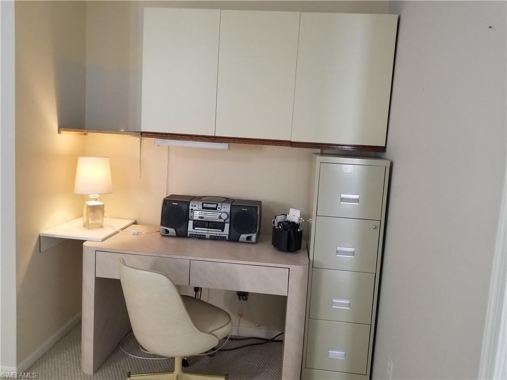 COBBLESTONE COURT - Residential