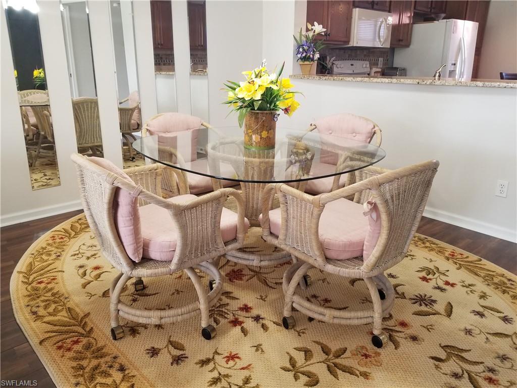 COBBLESTONE COURT - Residential