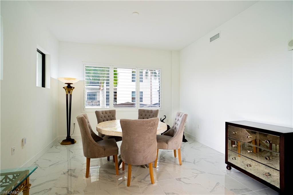 ELEVEN ELEVEN CENTRAL - Residential