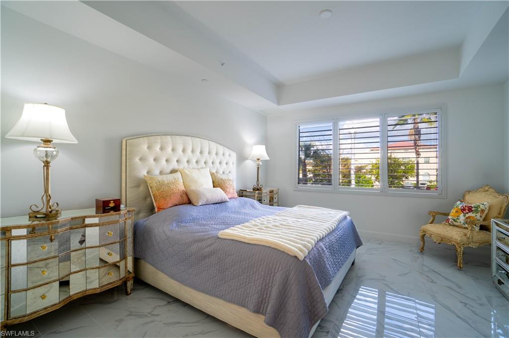 ELEVEN ELEVEN CENTRAL - Residential