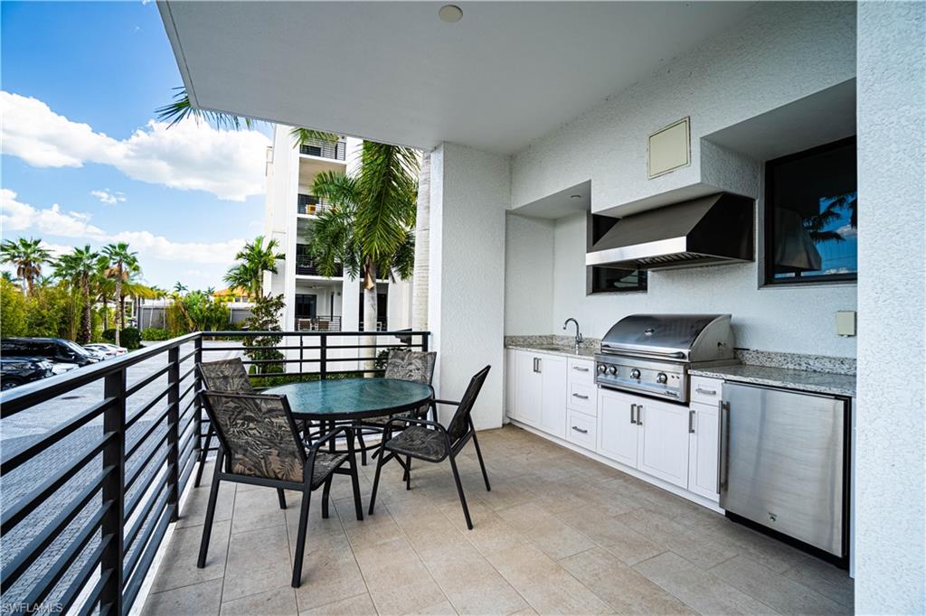 ELEVEN ELEVEN CENTRAL - Residential